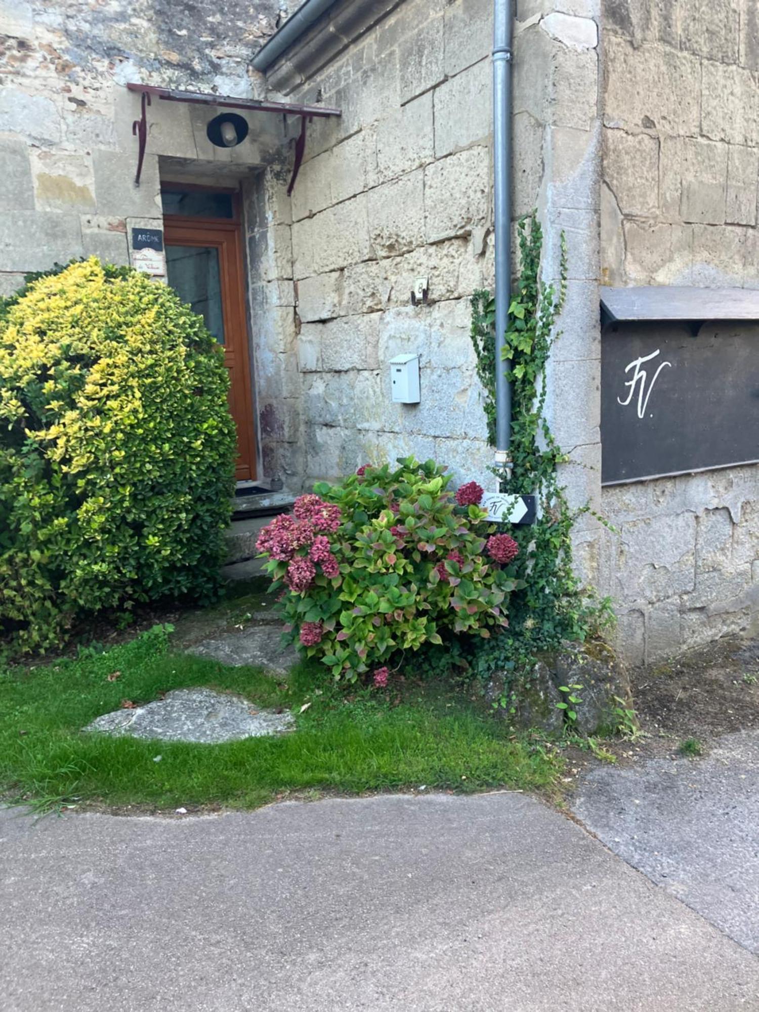 La Ferme De Valeuse Bed & Breakfast Morienval Eksteriør bilde